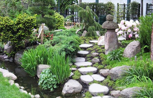 Beautiful Japanese Garden Design, Landscaping Ideas for ...