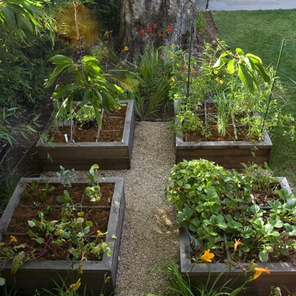 20 Raised Bed Garden Designs and Beautiful Backyard Landscaping Ideas