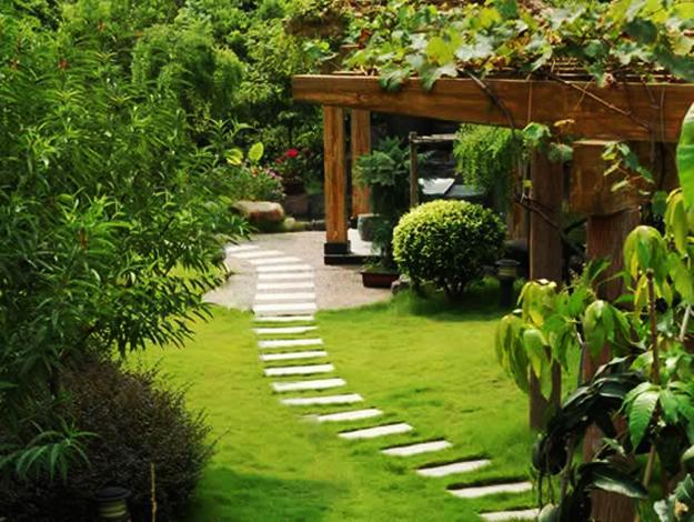 25 Yard Landscaping Ideas, Curvy Garden Path Designs to 