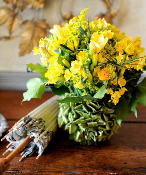 Yellow Flower Centerpieces And Table Decoration Ideas