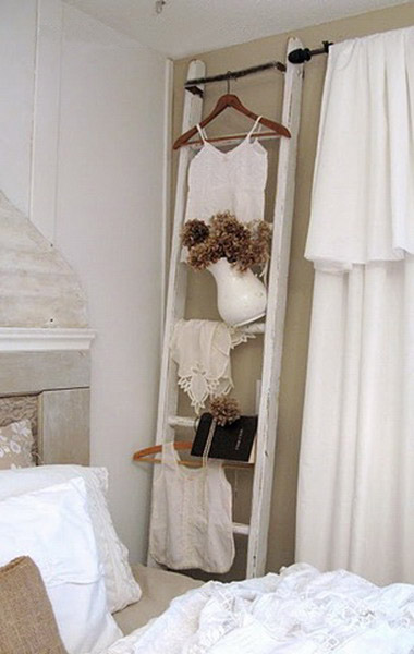 4 Creative Wall Decoration Ideas, Old Ladders for Modern ...
