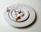 Modern Tableware Art from Judith Montens, Creative Green and White ...
