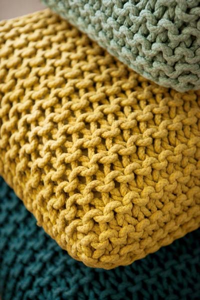 kniting and crochet home decor accessories