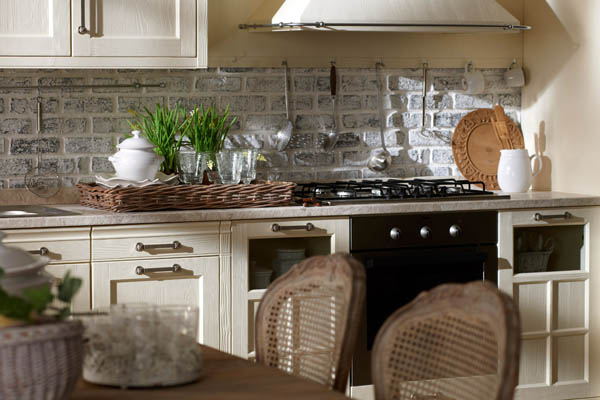 white kitchen cabinets