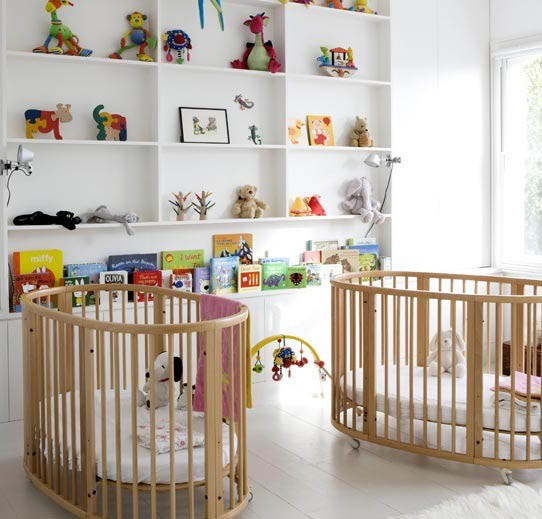 kids room decorating with toys