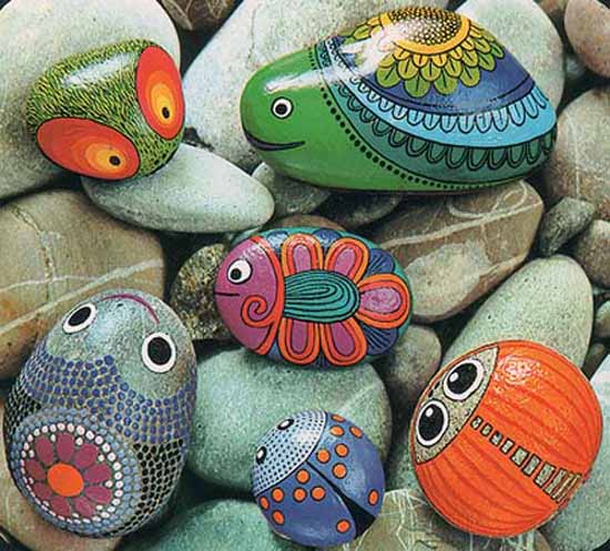 Painted Rocks for Artistic Yard and Garden Designs, 40 Cute