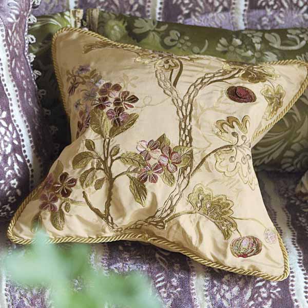 decorative pillow with embroidery