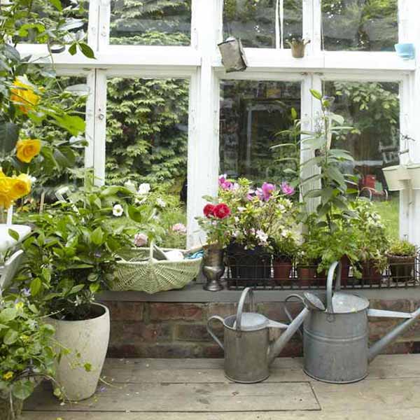 Vintage Furniture and Garden Decor, 12 Charming Backyard Ideas