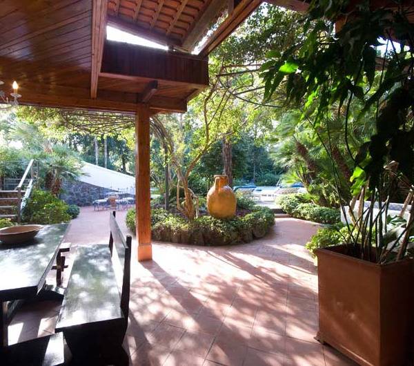 22 Backyard Patio Ideas that Beautify Backyard Designs