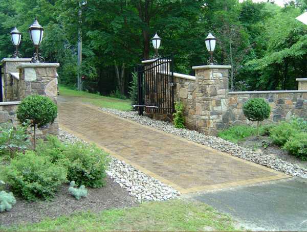 Charming Country Home Driveways Natural Driveway Landscaping Ideas