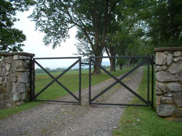 country home driveways with gates