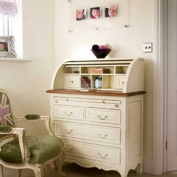 25 Inspiring Ideas For Home Office Design In Vintage Style Antique writing table and chair in retro style - 25 Inspiring Ideas For Home Office Design In Vintage Style