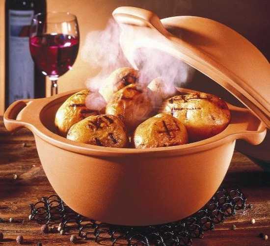 potatoes in clay pot