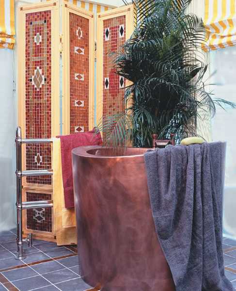 bathroom tub in vintage style