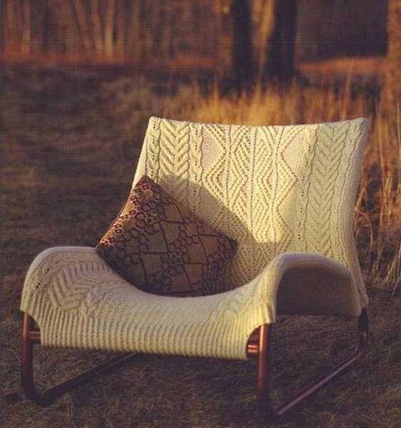 knitted chair with pillow
