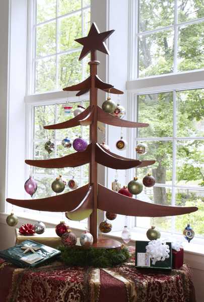 Alternative Christmas Tree Design Ideas, Carved Wood Trees for Green ...