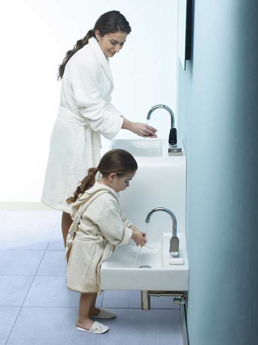 kids friendly bathroom sinks