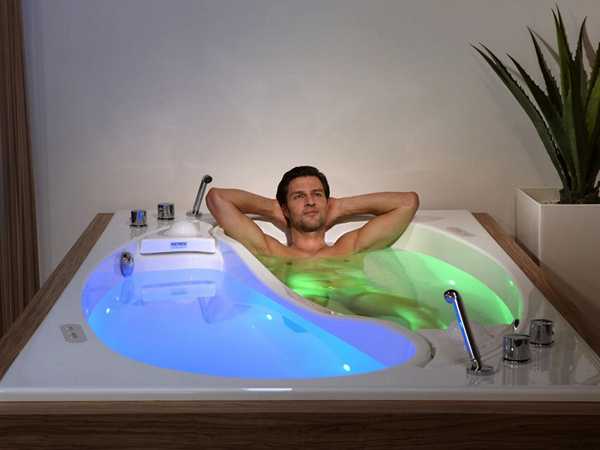 changing color design of bathtub