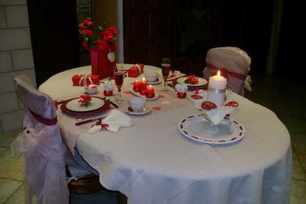 21 Impressive Table Decorating Ideas for Valentines Day