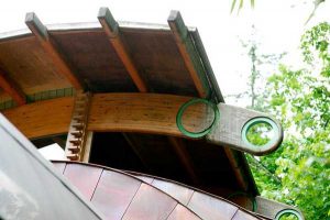 Amazing House Design Demonstrates Organic Form and Creative Architecture