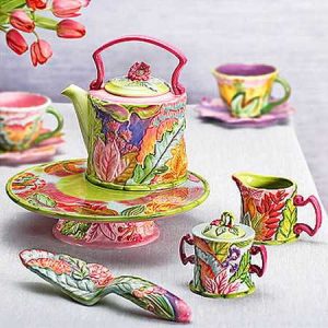 Colorful Modern Tableware for Dining Table Decoration in Whimsical Style