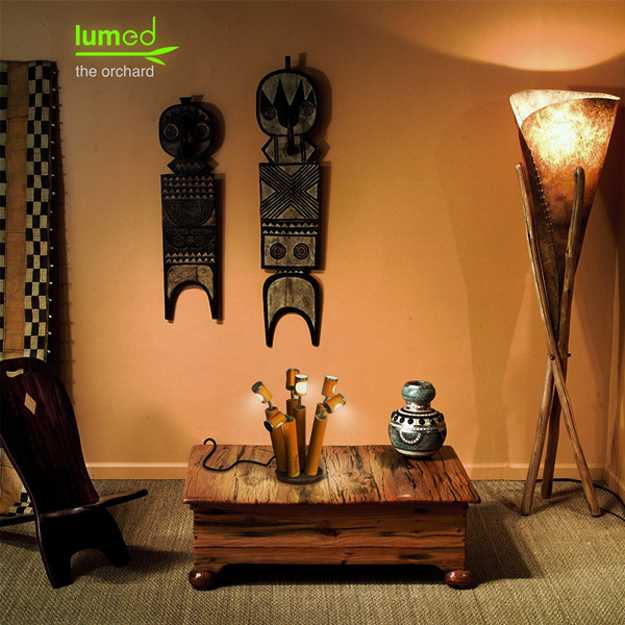 oriental interior decorating with table lamp made with bamboo