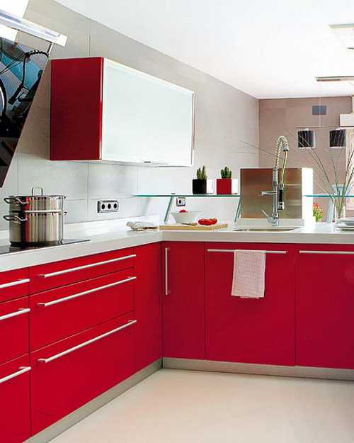 2 Modern Kitchen Designs in White and Red Colors Creating Retro Modern