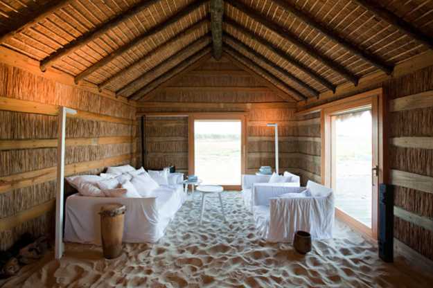 white living room furnishings in cottage style