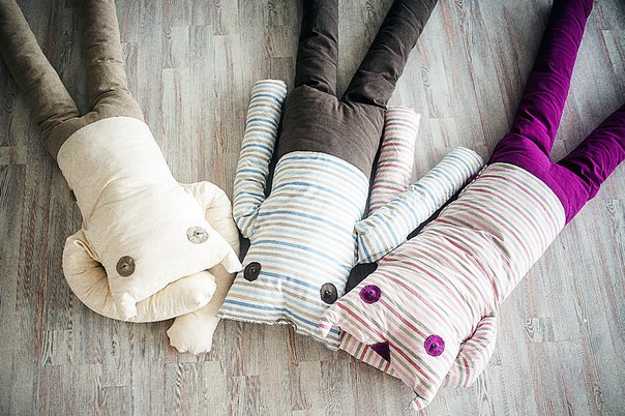 floor pillows made of fabrics