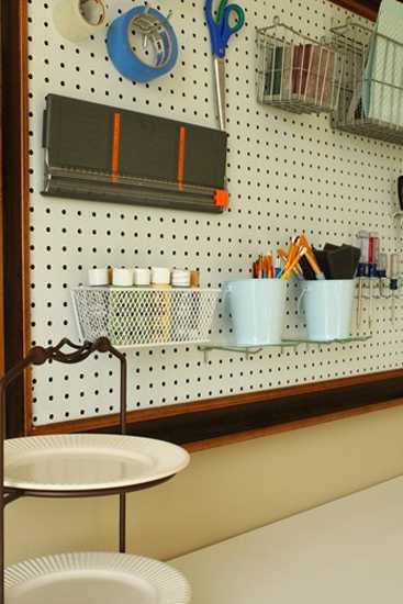 12 Ways to Utilize Pegboards for Home Organizers and ...