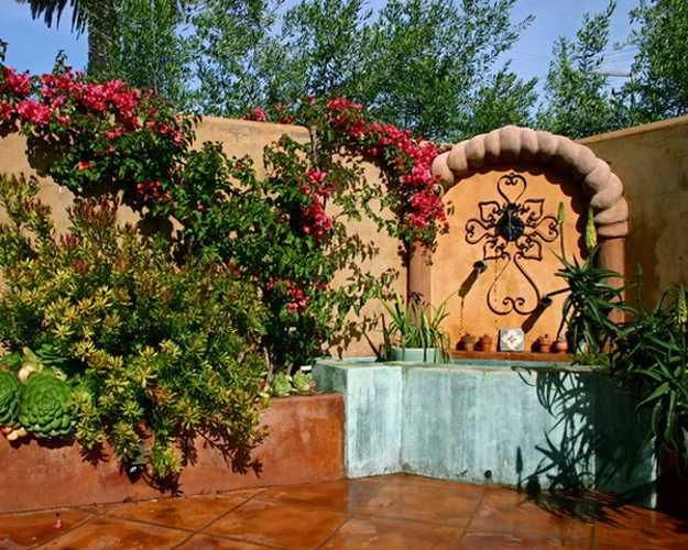 Beautiful Landscaping Ideas and Backyard Designs in Spanish and Italian Styles