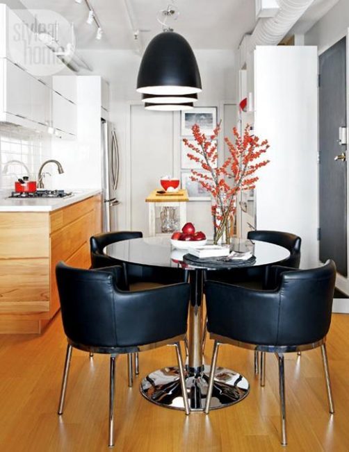 Black and White Rooms with Red Accents Brighten Up Loft in Toronto