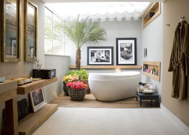 freestanding bathtub and modern bathroom design