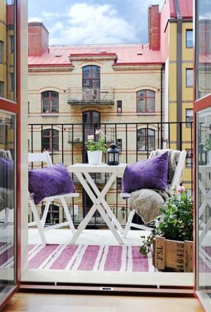 Warm Interior Design Ideas and Welcoming Balcony Decorating in ...