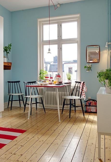 Cool Blue Interior Paint and Colorful Decorative Accents, Summer