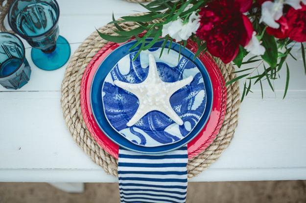 independence day party ideas in white blue and red colors
