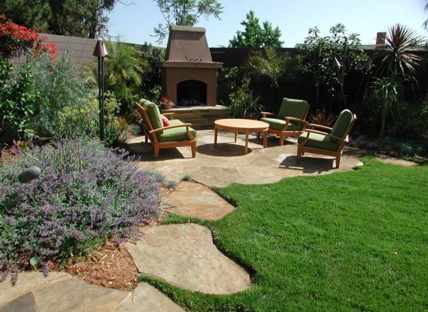 30 Green Backyard Landscaping Ideas Adding Privacy to ...