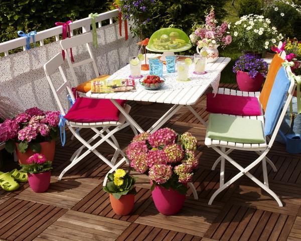 outdoor seating areas and ideas for outdoor home decorating with flowers