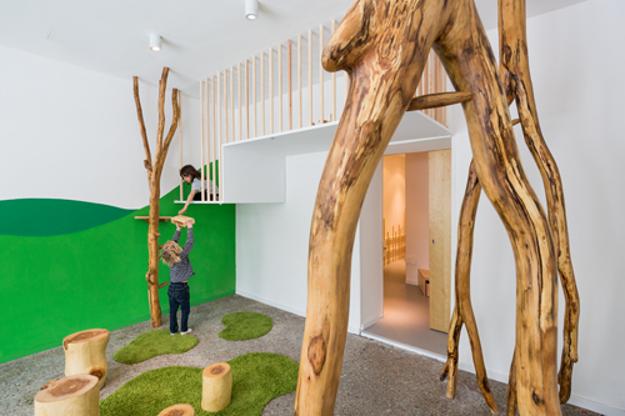 kids room decorating with wood, brown and green colors