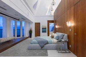 Luxurious Penthouse Shows Off Vaulted Ceiling Designs and Panoramic ...