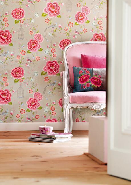 Modern Wallpaper with Colorful Floral Designs for Beautiful Wall Decoration