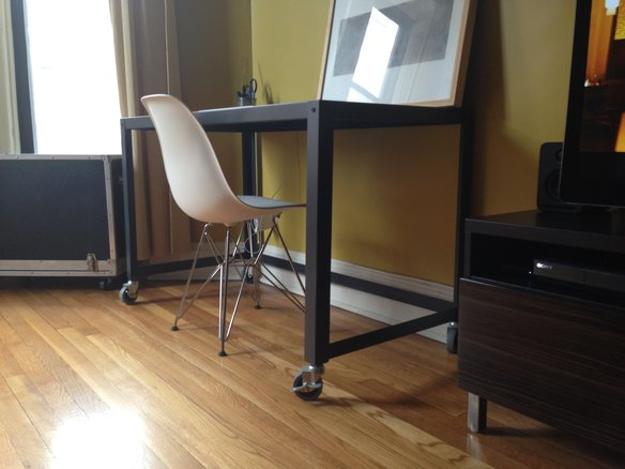 Modern Home Office Furniture on Wheels Allowing Flexible ...