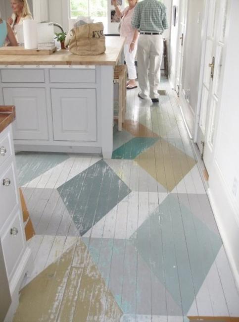Stencils and Creative Painting Ideas for Wood Floor Decoration