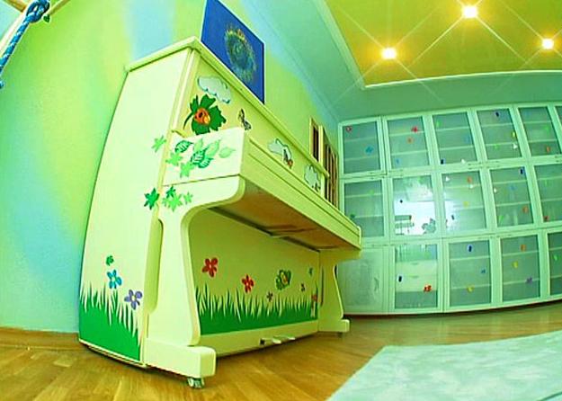 painting piano and decorating with decals