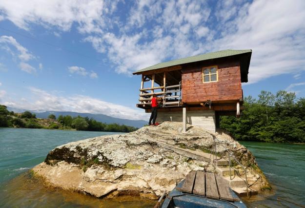 river rock house design serbia