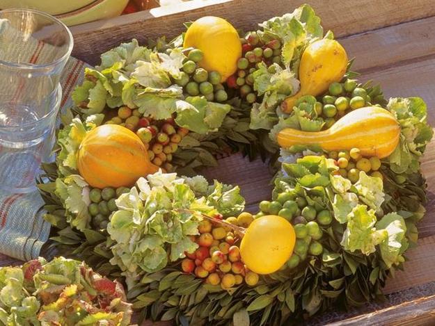 making wreaths with fall leaves for creative fall decorating