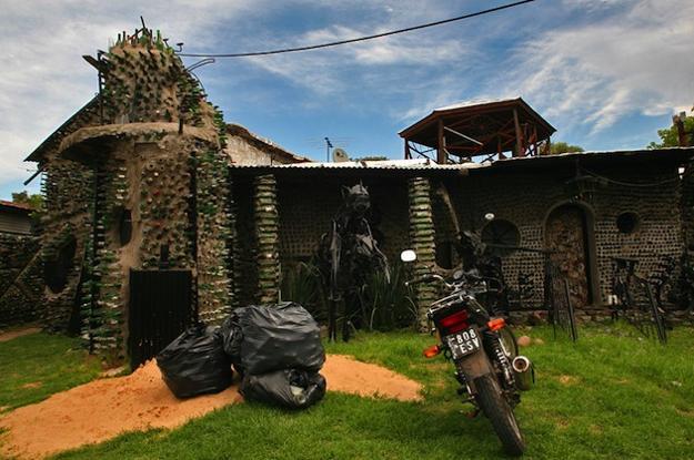 eco homes built with glass bottles