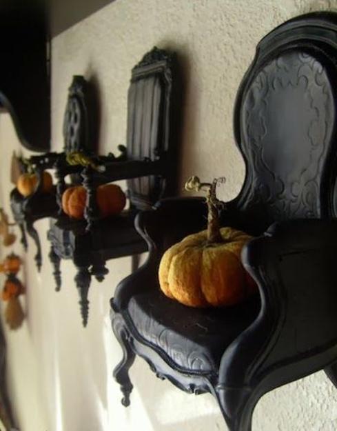20 Scarily Charming Halloween Decorating Ideas in Vintage Style