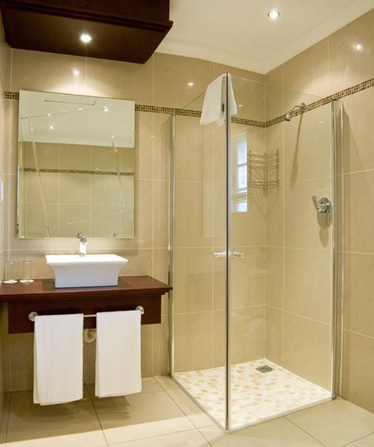 25 Winning Small Bathroom Decorating Ideas Adding Personality and Airy