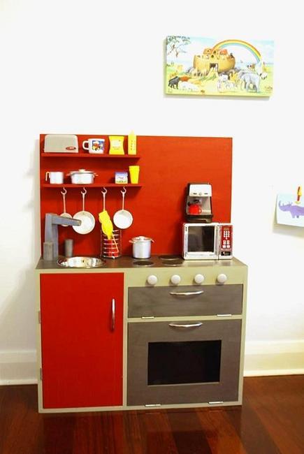 25 Ideas Recycling Furniture for DIY Kids Play Kitchen Designs